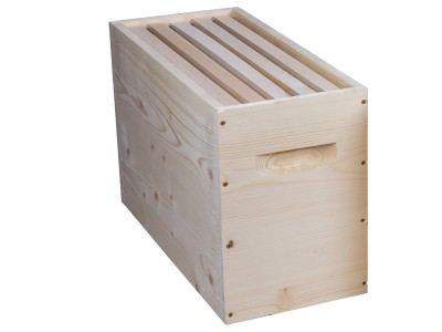 DADANT NUC BROOD WITH 15mm THICK SPRUCE SIDES (1/1) FR MODEL DADANT NUC BROOD WITH 15mm THICK SPRUCE SIDES (1/1) FR MODEL