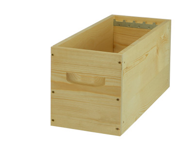 LANGSTROTH NUC BROOD WITH  15mm THICK SPRUCE SIDES 3/4 (FR) LANGSTROTH NUC BROOD WITH  15mm THICK SPRUCE SIDES 3/4 (FR)