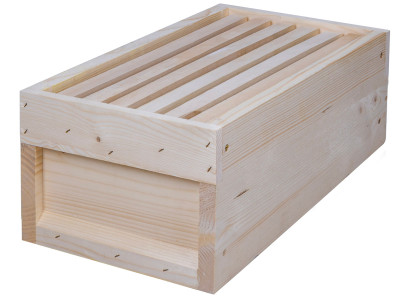 6 FRAME DADANT 1/2 ZANDER NUC HONEY SUPER WITH 22mm THICK SPRUCE SIDES 6 FRAME DADANT 1/2 ZANDER NUC HONEY SUPER WITH 22mm THICK SPRUCE SIDES